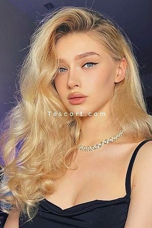 SARIN - Escort Girl Paris