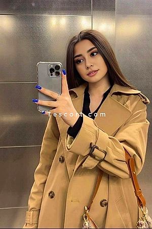 ERATO - Escort Girl Paris
