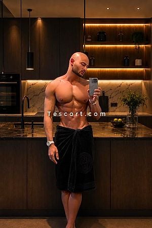 Blaise - Escort Boy Paris