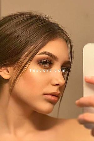 Sara - Paris Escorts