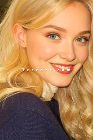 Gerania - Paris Escorts