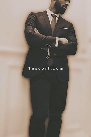 Warren Paris - Escort Boy Paris