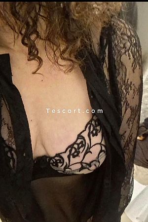 Loredanea - Escort Girl Paris