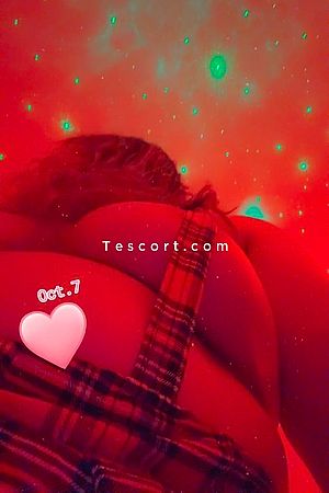 Laure - Royan Escorts