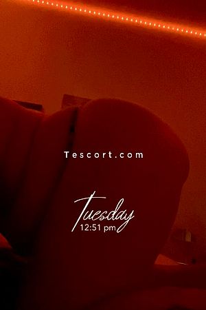 Laure - Escort Girl Royan