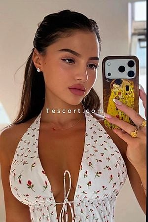 Vika - Escort Girl Paris