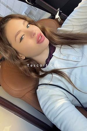 Vika - Paris Escorts