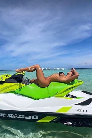 Victoriya Royale - Escort Girl Paris