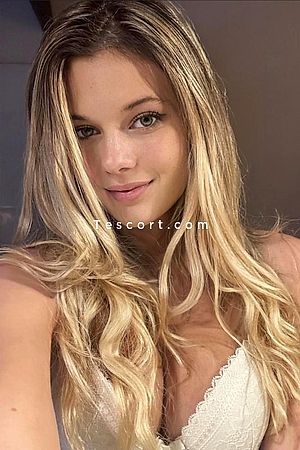 Gini - Paris Escorts