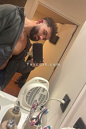 Dan - Escort Boy Paris