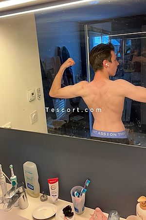 Raf - Lille Boy Escorts