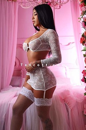 Priscila - Paris Escorts