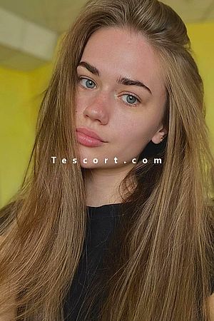 SALEM - Escort girl Paris