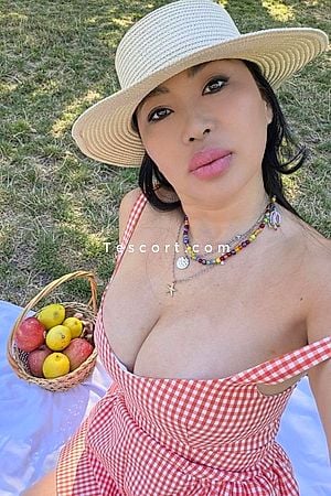 Lika - Paris Escorts