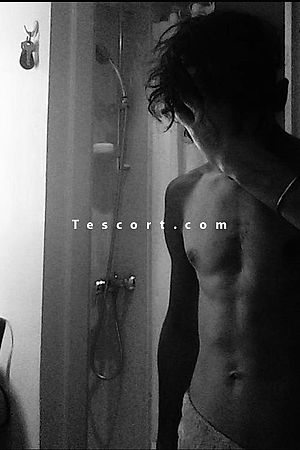 Jeune etudiant - Escort Boy Paris