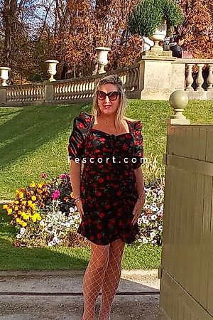 Elvira - Escort Girl Paris