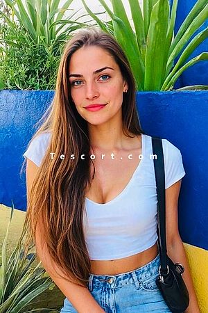 ANDREA - Escort Girl Paris