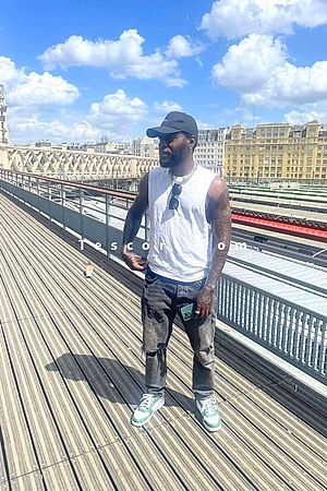 El mara - Paris Boy Escorts