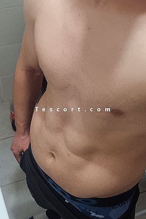 Niess - Escort boy Paris