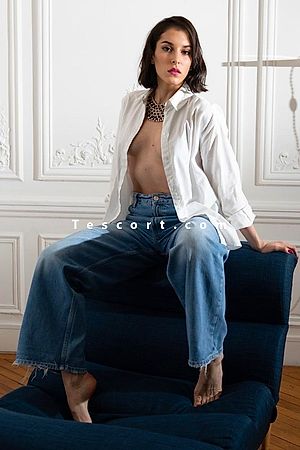 Zoe Dancer - Paris Escorts