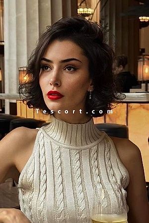 Zoe Dancer - Paris Escorts