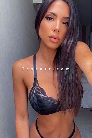 Sandra - Escort girl Paris