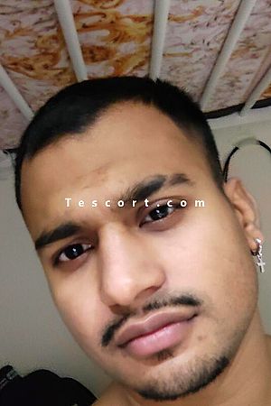 Rahul - Escort boy Paris