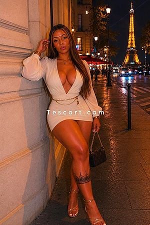 Raicca - Paris Escorts