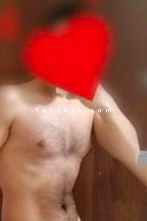 Alberto28 - Escort boy La Rochelle