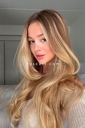 LeslieNew - Paris Escorts