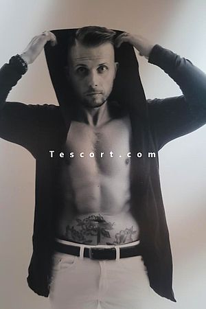 Romeo73 - Escort boy Albertville