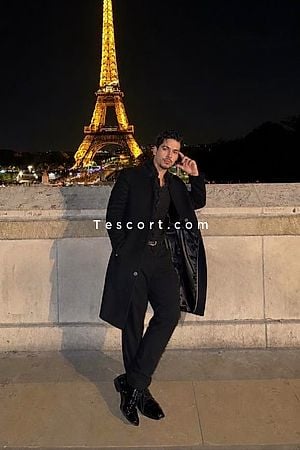 Thiago Almada - Escort Boy Paris