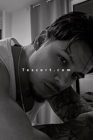 Thiago Almada - Escort boy Paris