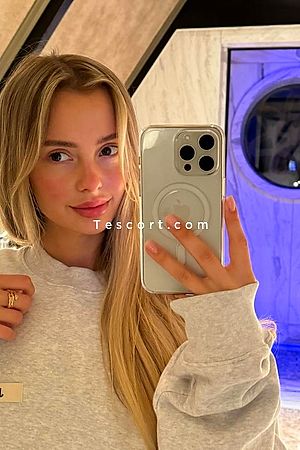 EUDORA - Escort Girl Paris