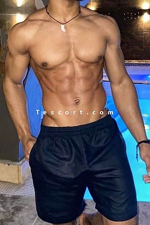 Youness - Escort boy Chessy