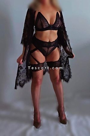 Livia - Hyères Escorts