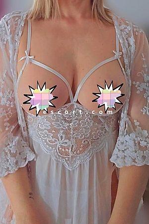 Livia - Escort Girl Hyères