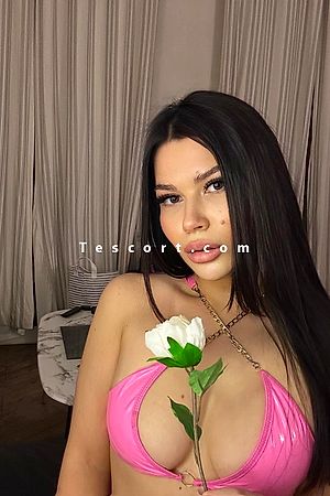 Victoria - Escort girl Paris