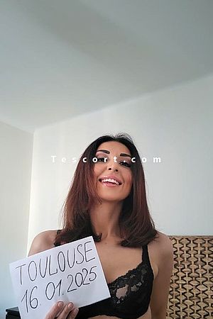 Louise - Escort girl Paris