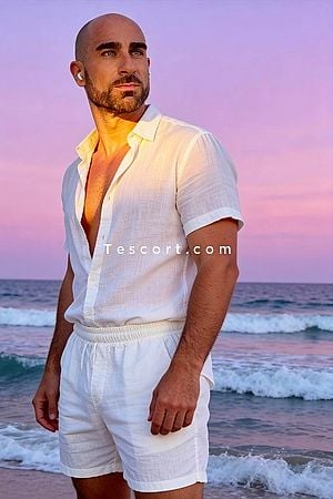 Greg - Lyon Boy Escorts