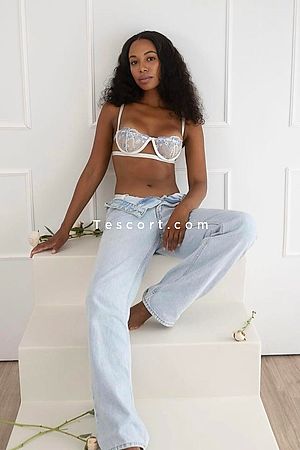 Iren - Paris Escorts