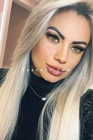 Priscilla - Paris Escorts
