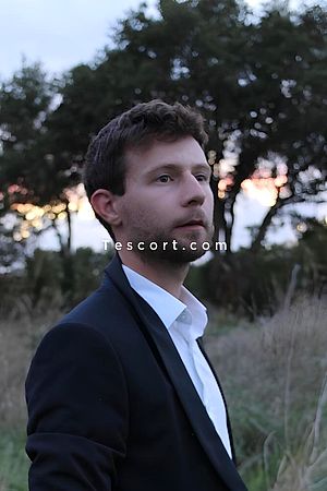 Jim - Angers Boy Escorts