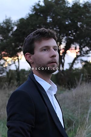 Jim - Angers Boy Escorts