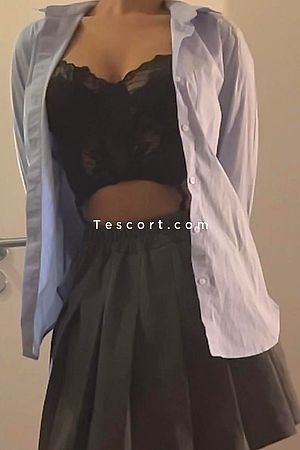 Isabeau Photo #2