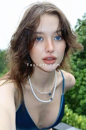 MOHANA - Paris Escorts