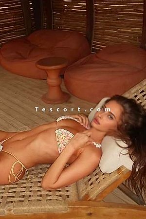 Jade - Escort Girl Paris