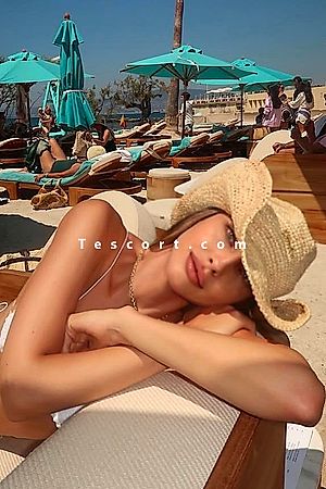 Jade - Escort Girl Paris