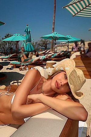 Jade - Escort Girl Paris