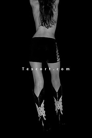 Lou-Anne Photo #3